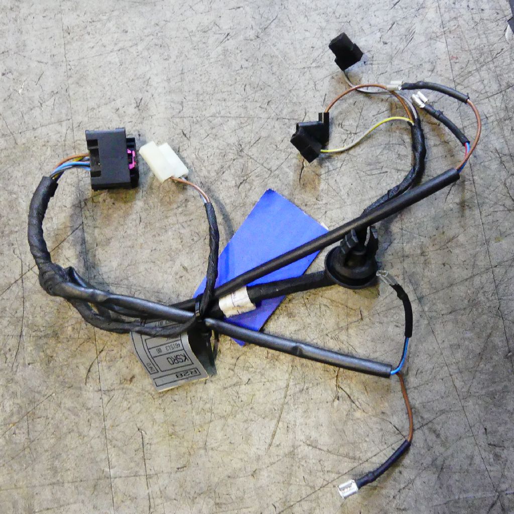 Bmw Tail Light Wiring Harness from www.bmwsalvage.de